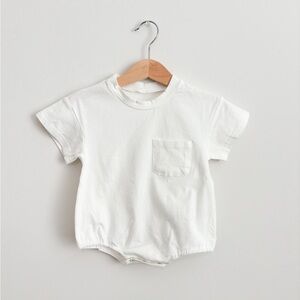 White Cotton Bodysuit w/Pocket Size 6-12M
